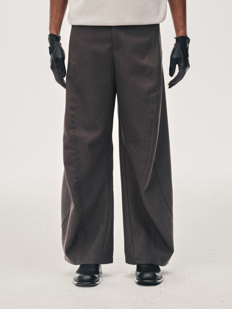Pantalones de paneles plegados