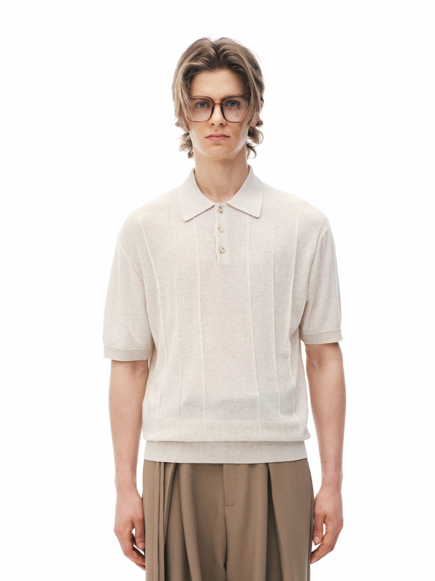Strickpolo mit Linienmuster