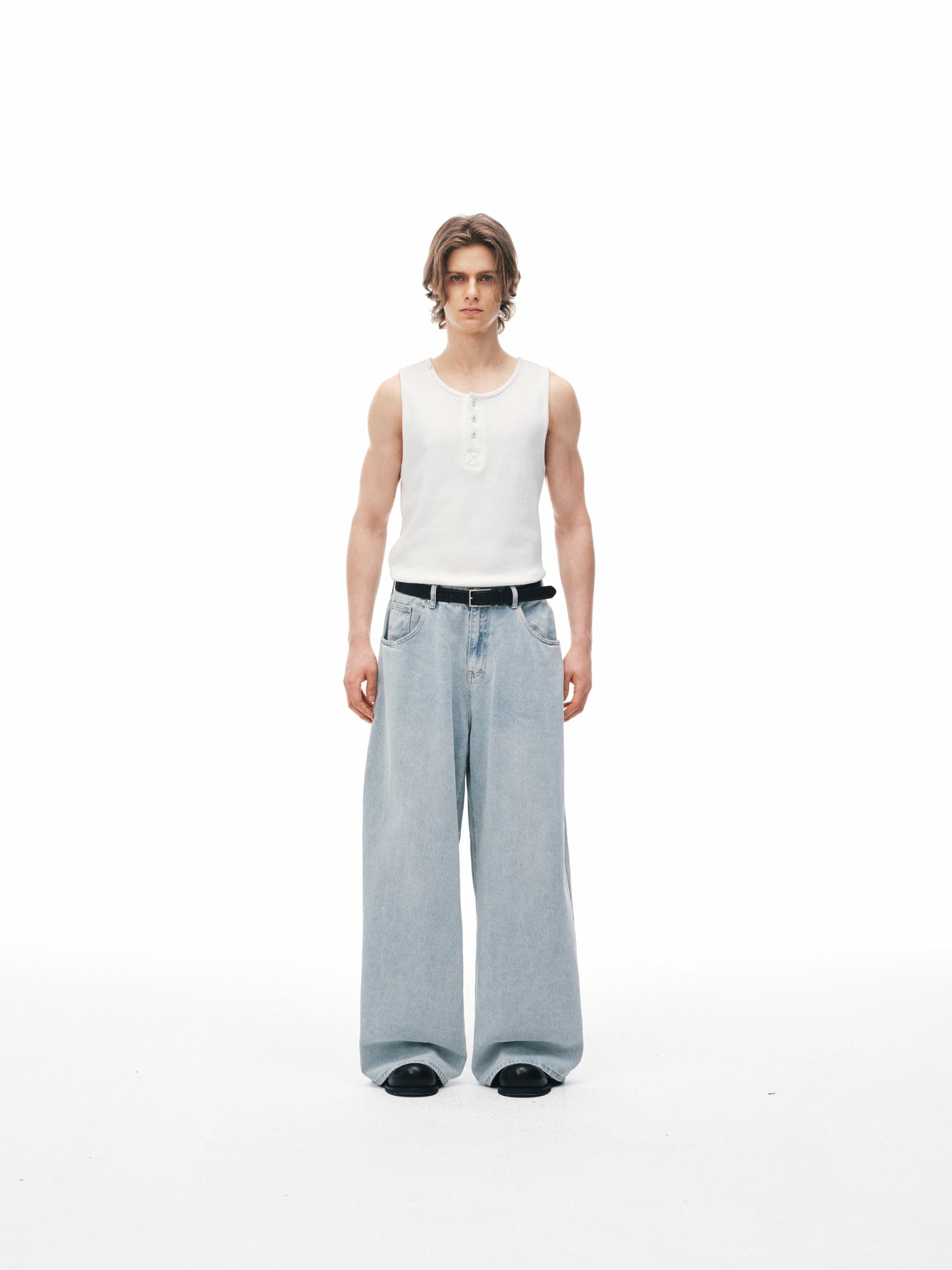 Henley Tank