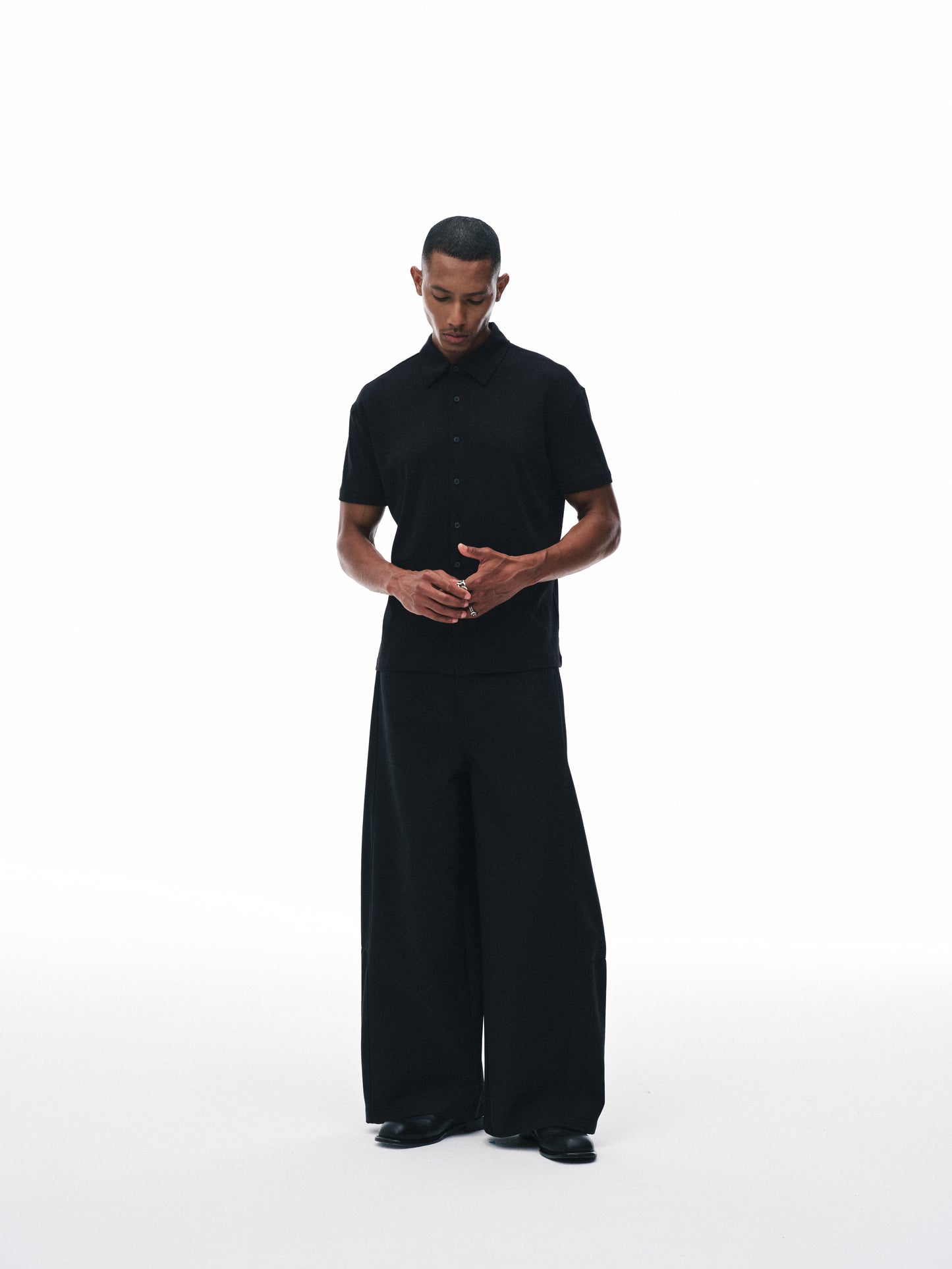 Line Wide Trousers