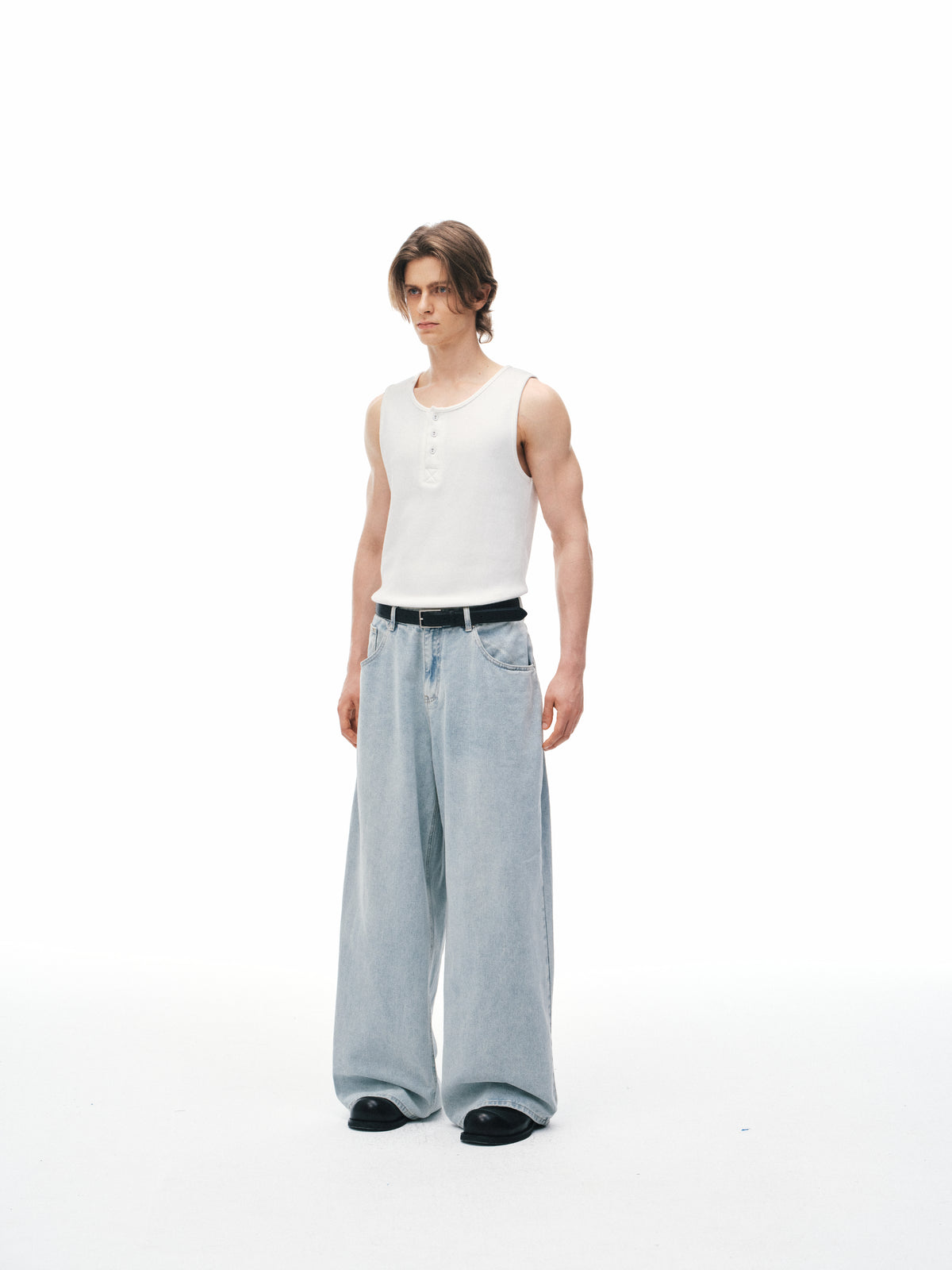 Henley Tank