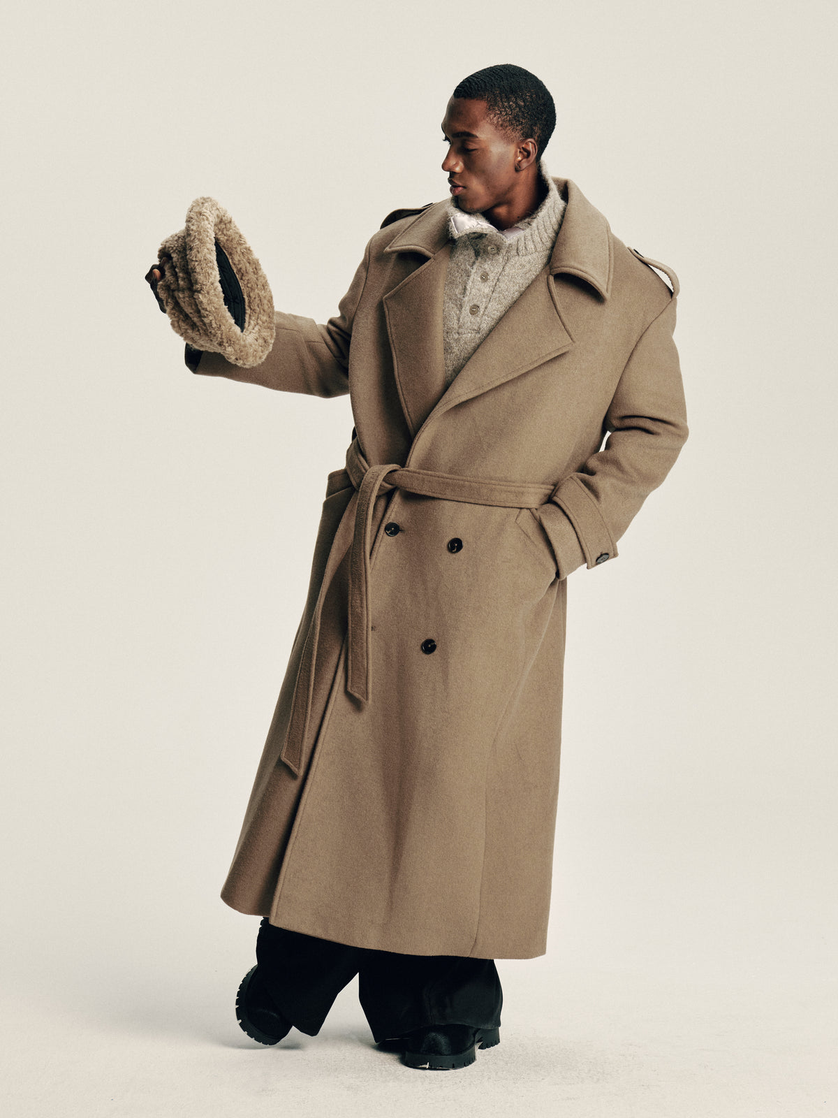 Outline Wool Coat