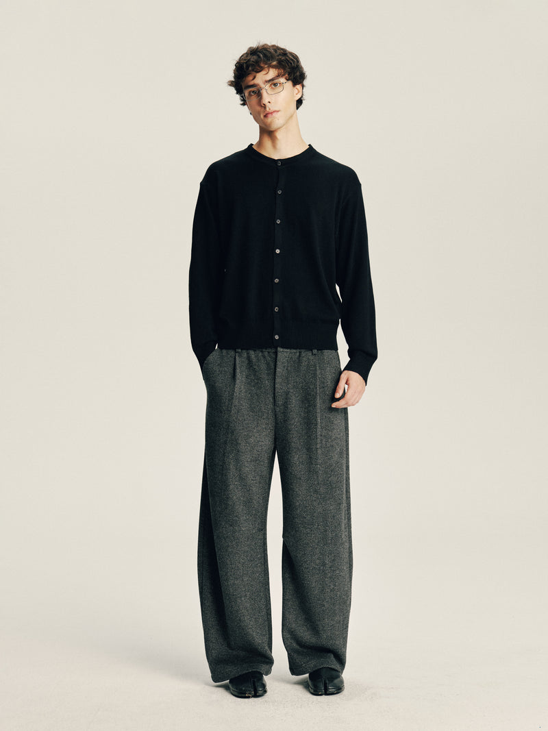 Cropped Cardigan 01