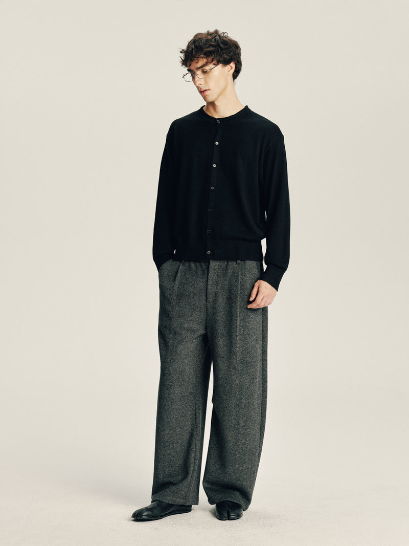 Cropped Cardigan 01