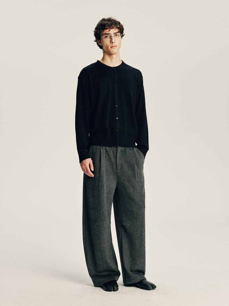 Cropped Cardigan 01