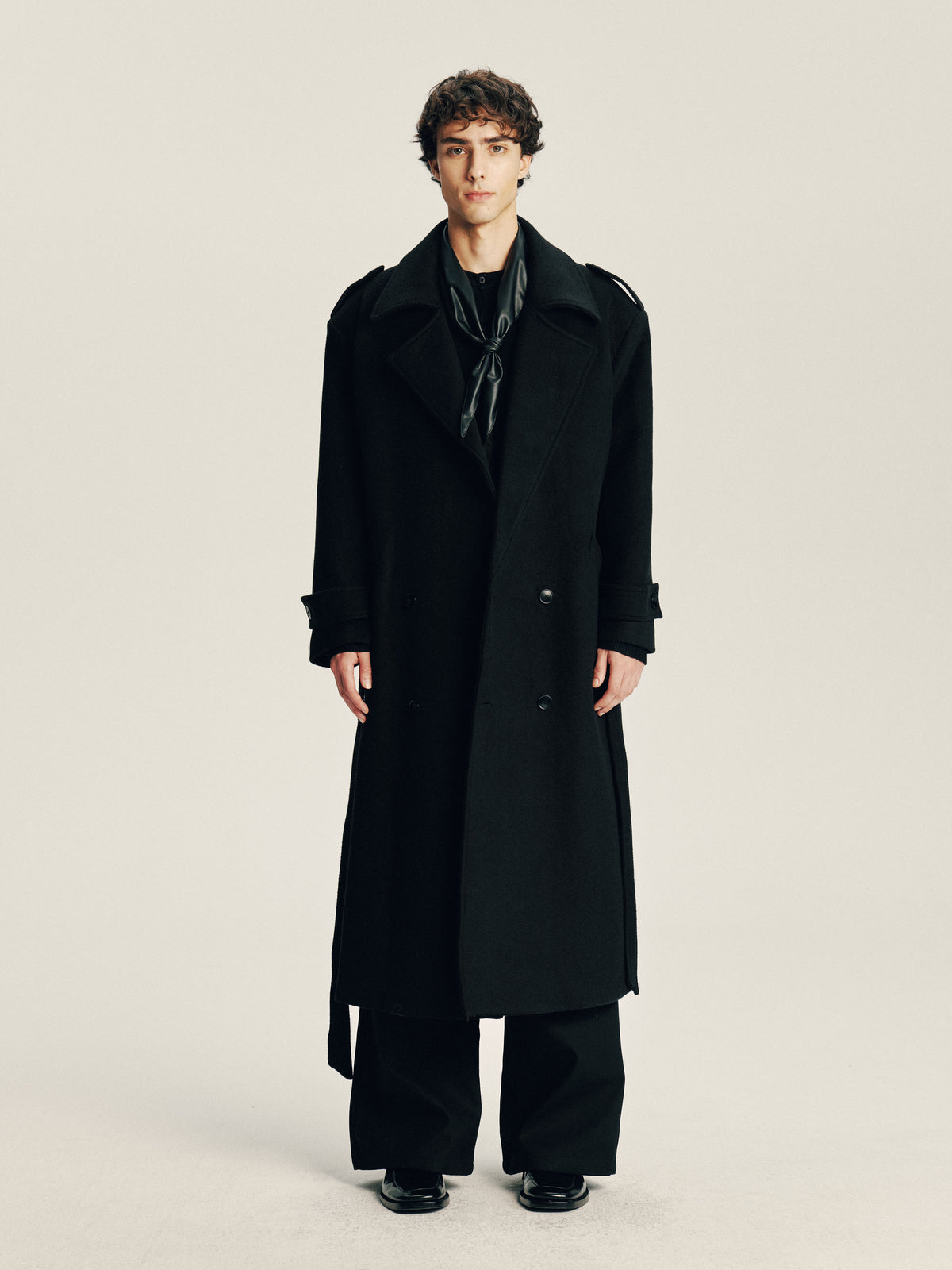 Outline Wool Coat