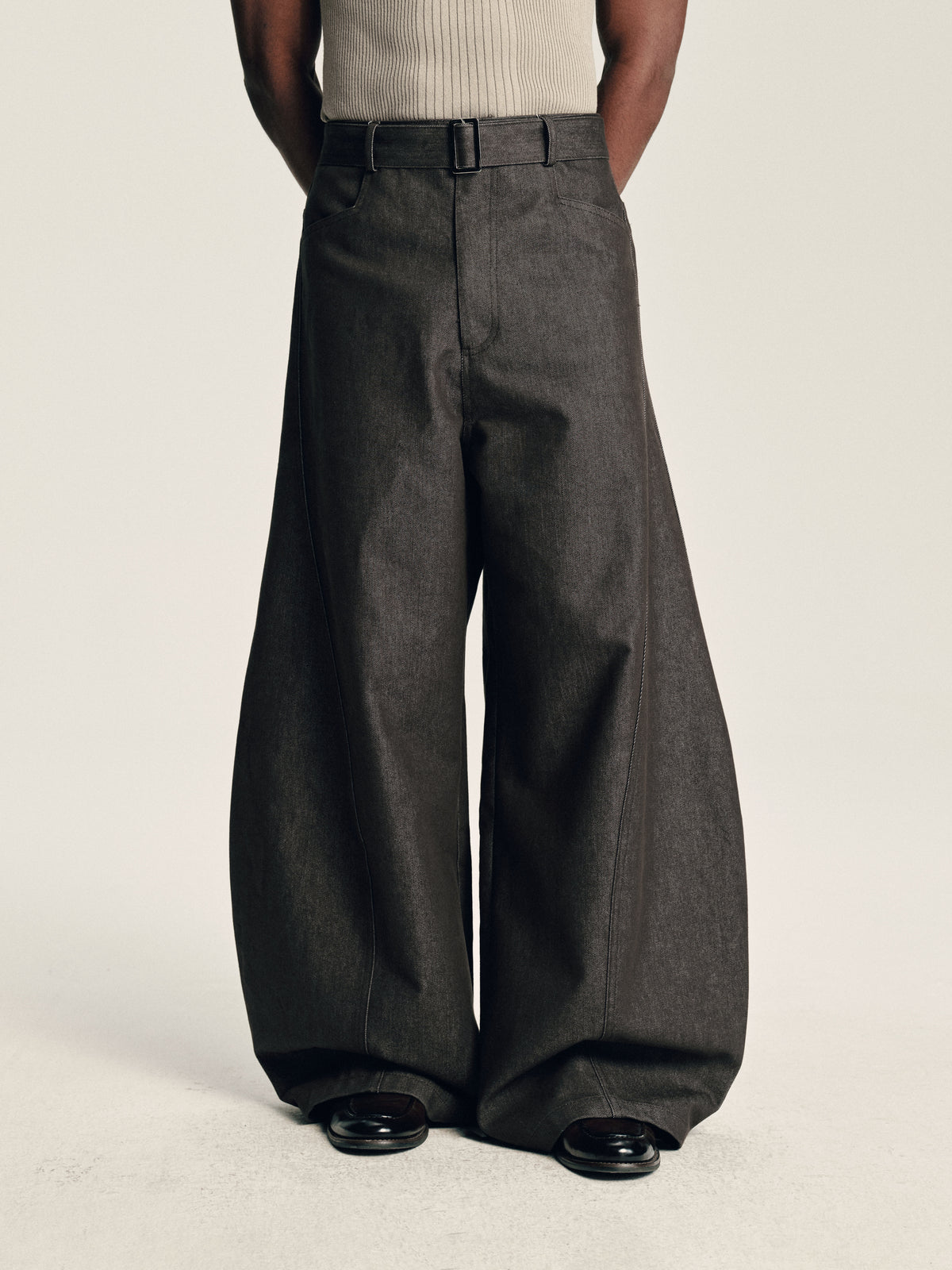 Curved Seam Trousers