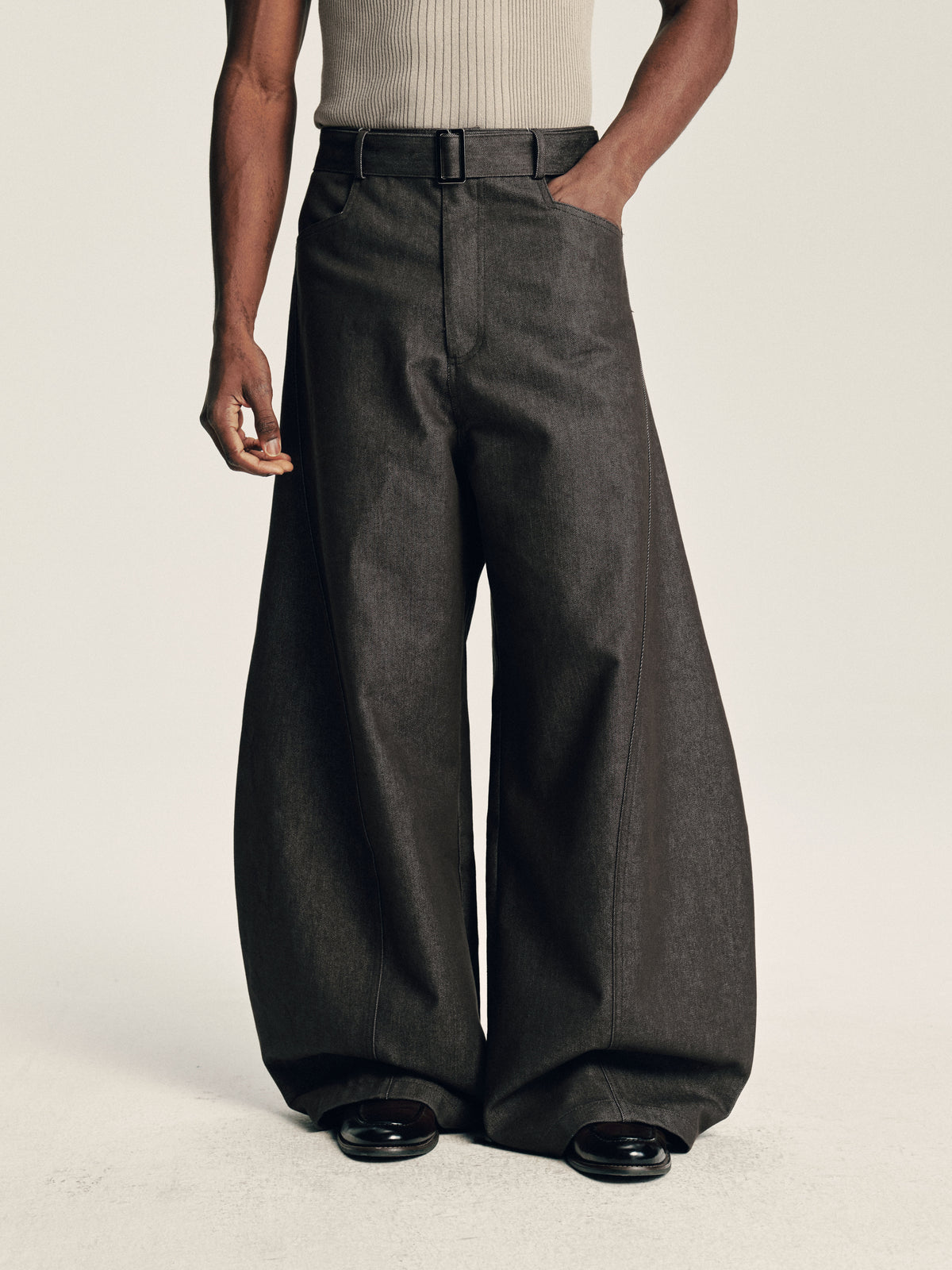 Curved Seam Trousers