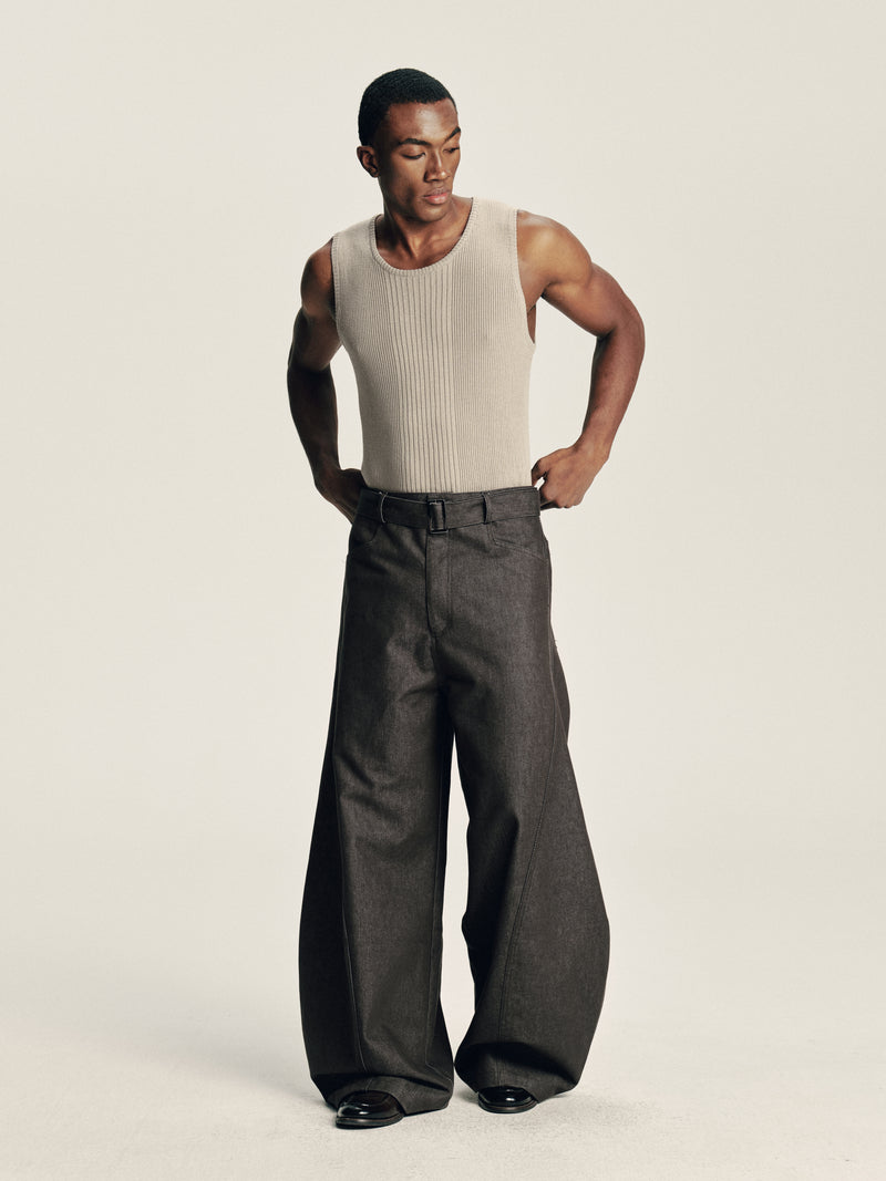 Curved Seam Trousers