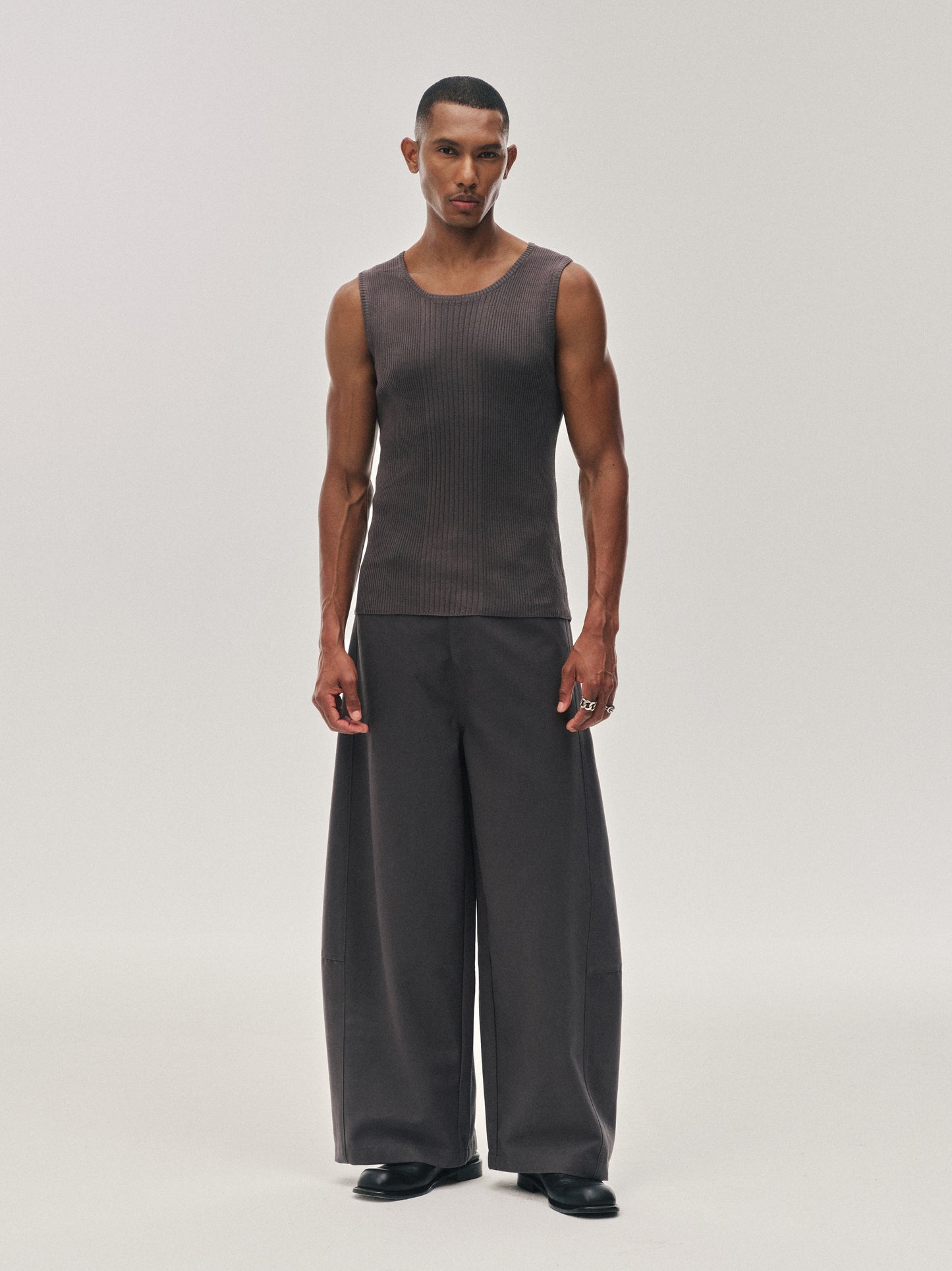 Pantalones anchos de línea