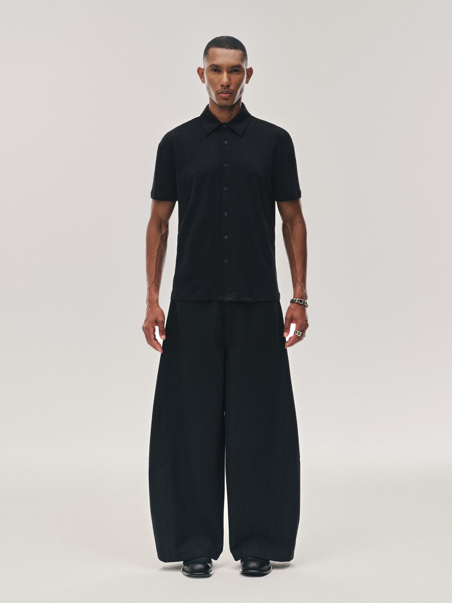 Pantalones anchos de línea