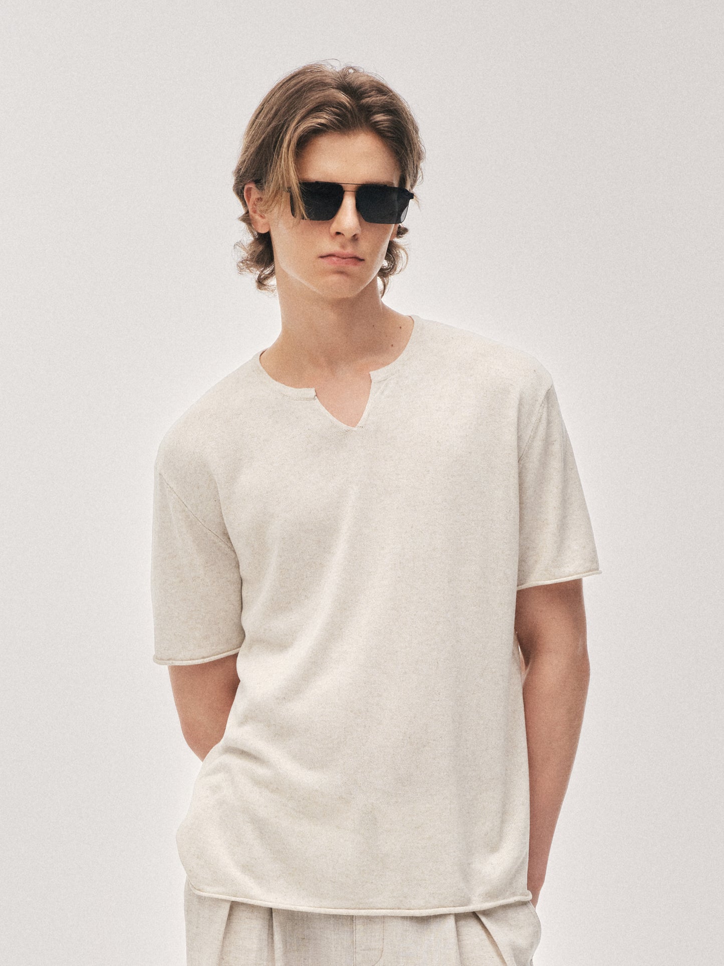 Trockenes Strick-T-Shirt