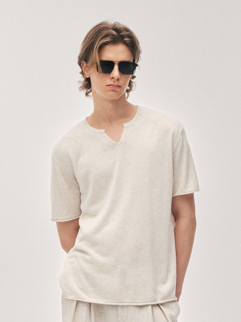 Trockenes Strick-T-Shirt