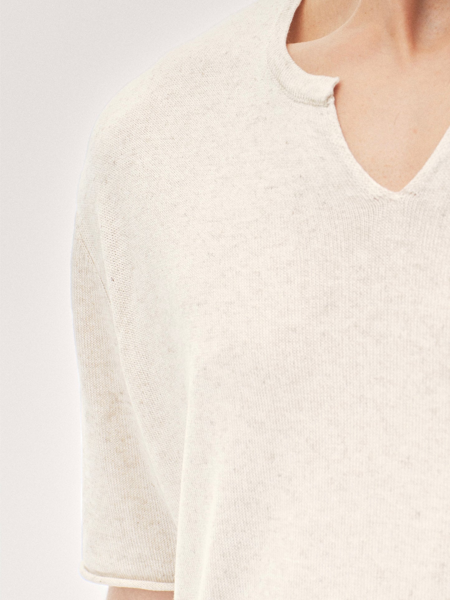 Trockenes Strick-T-Shirt