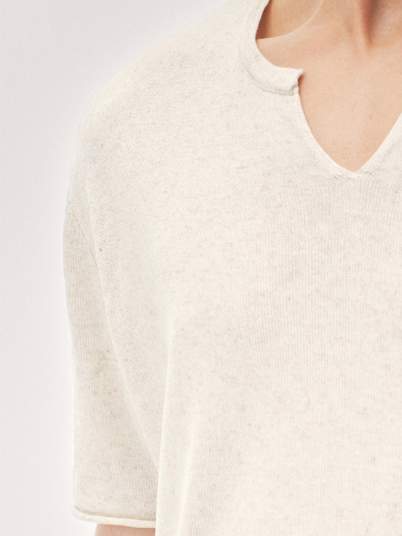 Trockenes Strick-T-Shirt