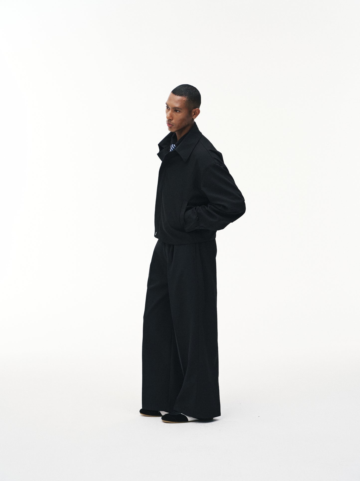 'Offline' Veste Cropped