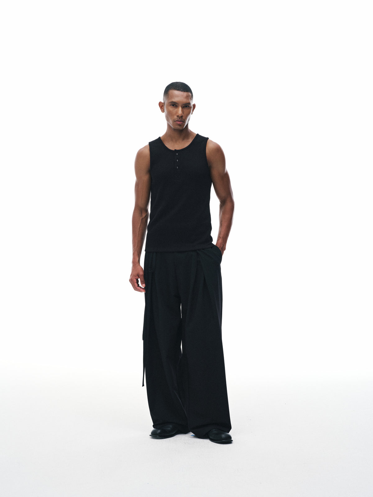 Henley Tank